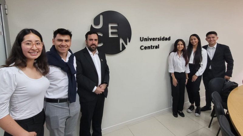 Delegación de la Universidad Externado de Colombia escoge a la Universidad Central de Chile como referente en innovación tecnológica
