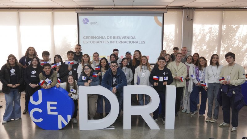 Directora de la DAVE participa de la bienvenida a estudiantes de intercambio en emotiva ceremonia organizada por la DRI