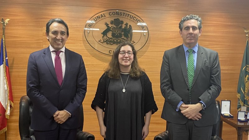 VRA y Decano FACDEH realizaron visita protocolar a la nueva Presidenta del Tribunal Constitucional