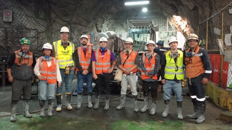 Estudiantes de Ingeniería Civil en Minas visitan Mina Subterránea El Sauce de Minera Las Cenizas