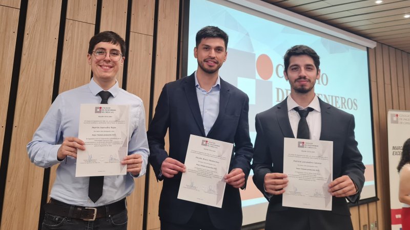 Colegio de Ingenieros destacó a titulados de la U. Central de la generación 2023