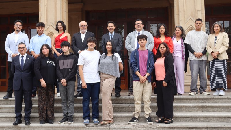 Vicerrector Regional participó en desayuno de reconocimiento a estudiantes con puntaje máximo en la PAES